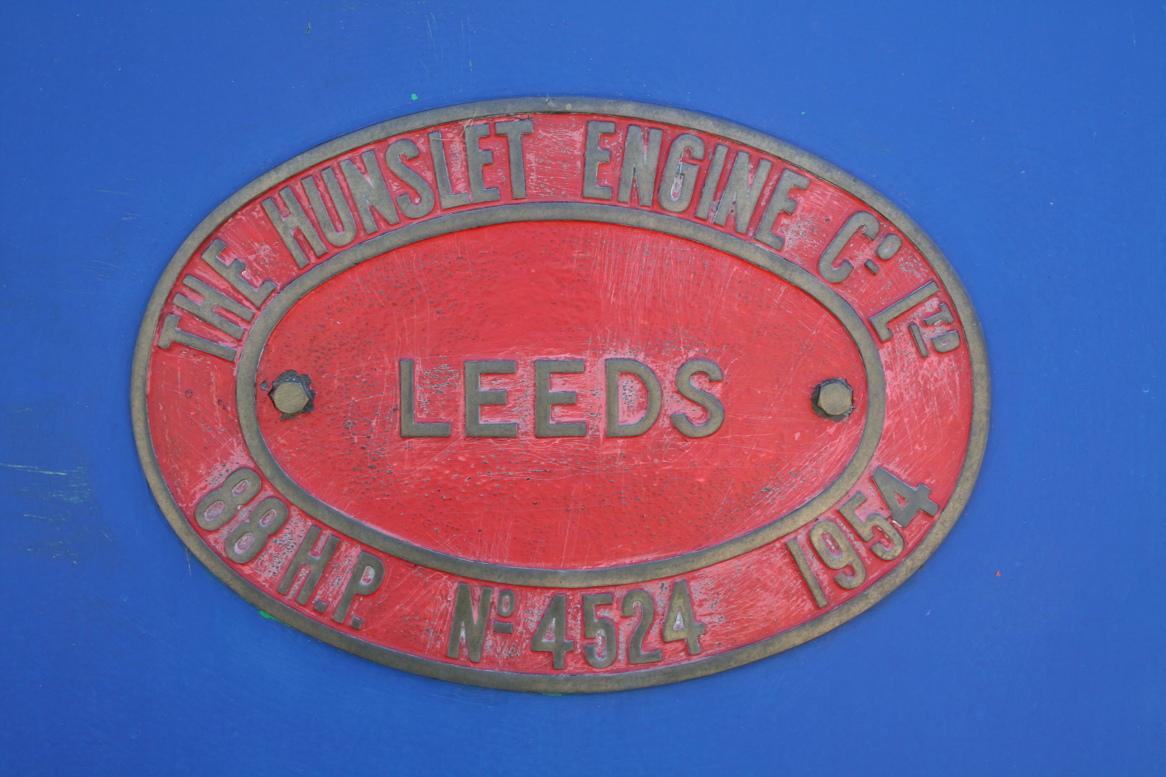 The_Hunslet_Engine_Co._Ltd.,_Leeds._88H.P._No._4524_1954_works_plate.jpg